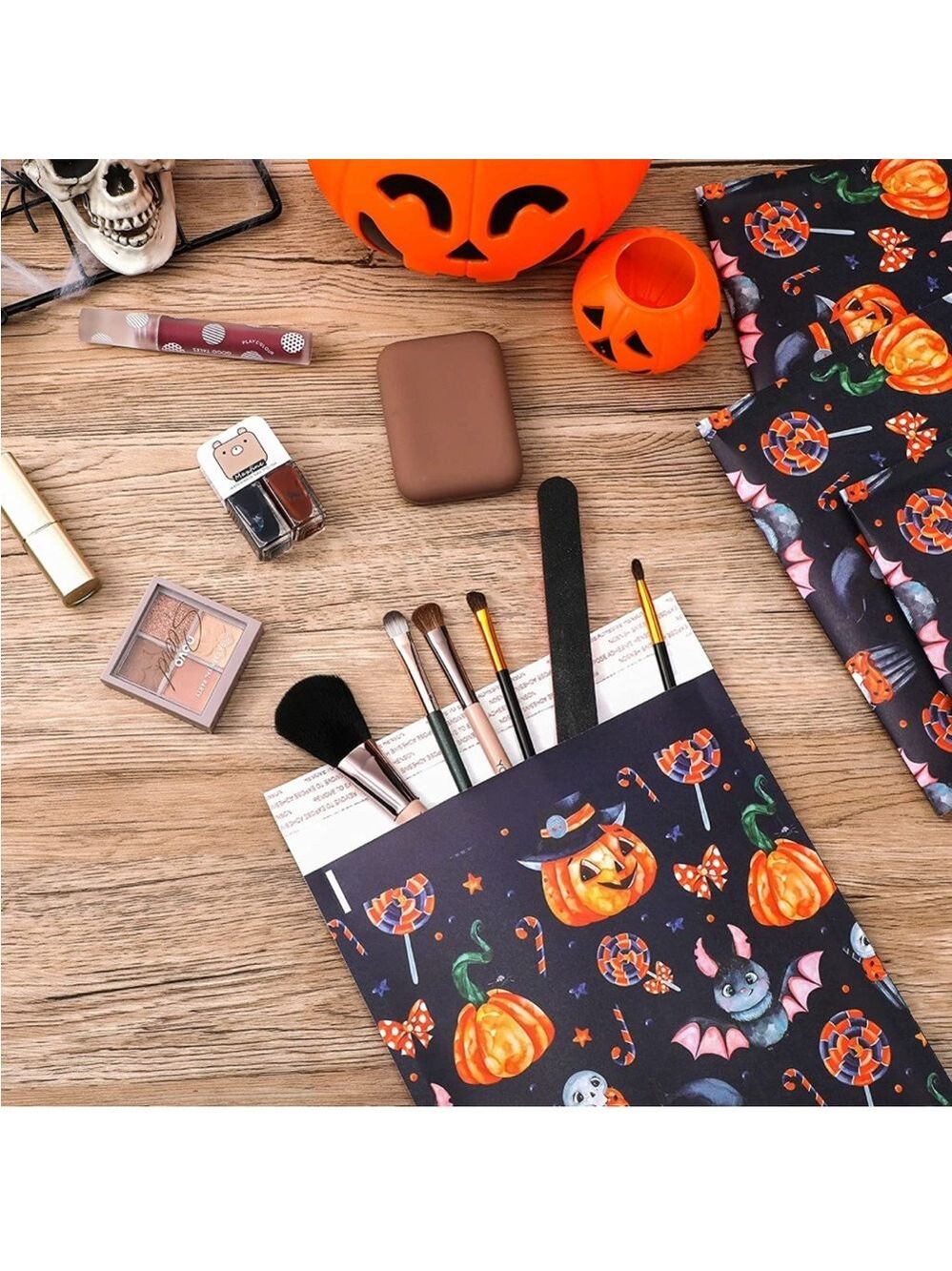 8 Count Halloween Bubble Mailers 8.3” X 9.3” PRICE IS FIRM - Picture 4 of 7